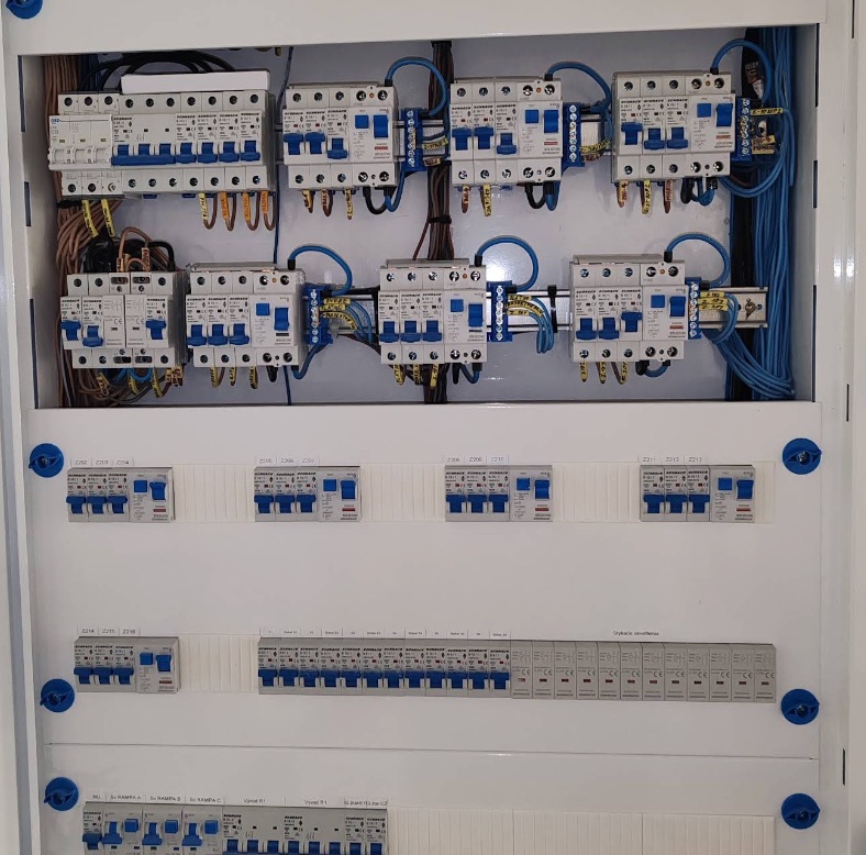 Montaż i modernizacja rozdzielni elektrycznej w obiekcie